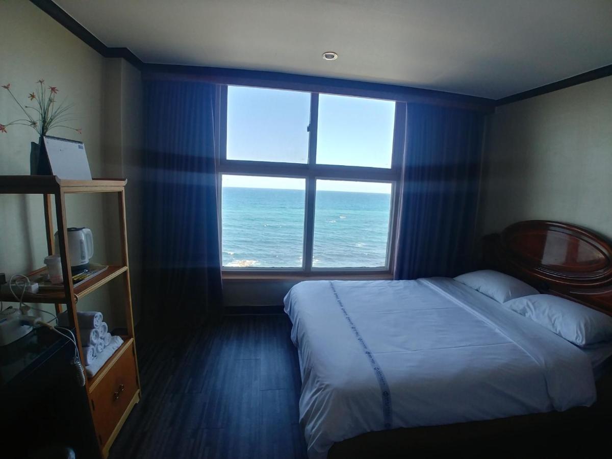 Benikea Hotel Mountain & Ocean Daepohang Sokcho Exterior foto